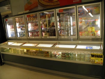 külmvitriini avatud liha iseteenindus